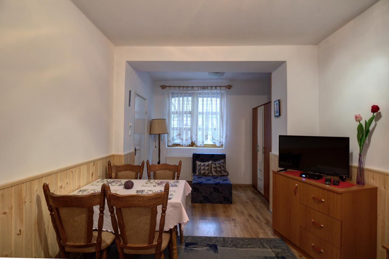 Oazis Apartman Eger Exterior photo